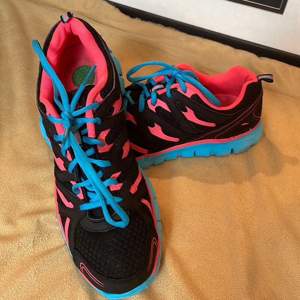 BCG Sweet Bubble Black, Gum Pink & Baby Blue Woman’s Athletic Shoes Size 11